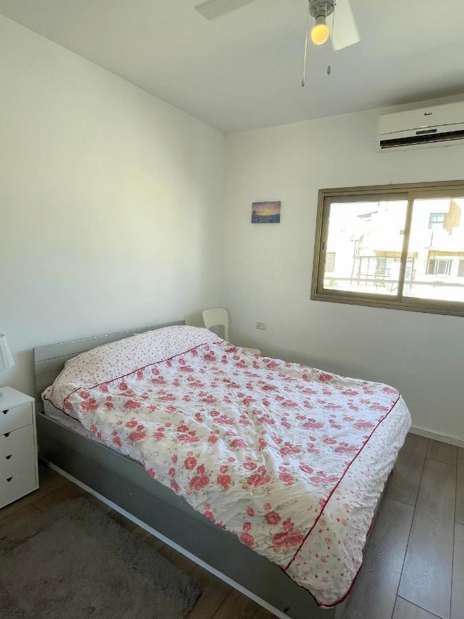 Beautiful 2-Bedroom Condo In The Heart Of Tel Aviv Bagian luar foto